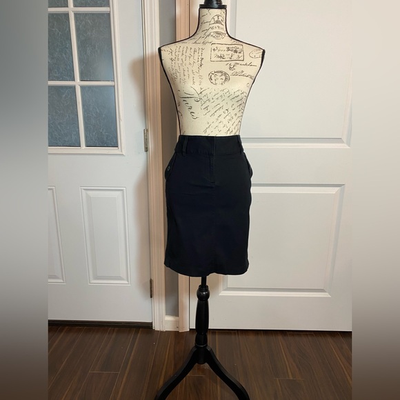 Old Navy Black Low Waist Stretch Pencil Skirt Size 8 G - Picture 2 of 9